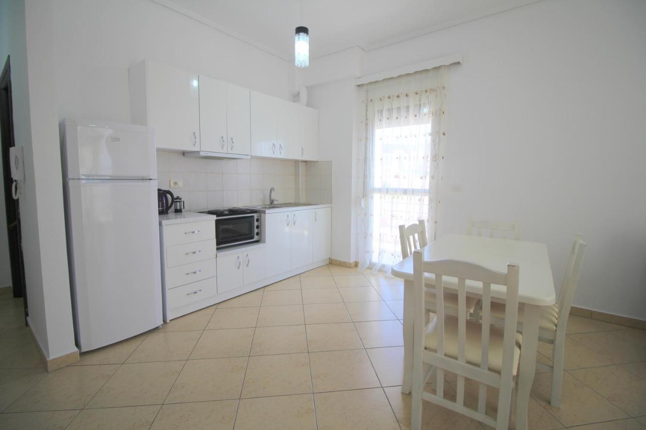 Eleana Apartments Sarande Exterior photo