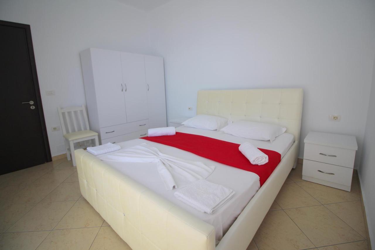 Eleana Apartments Sarande Exterior photo