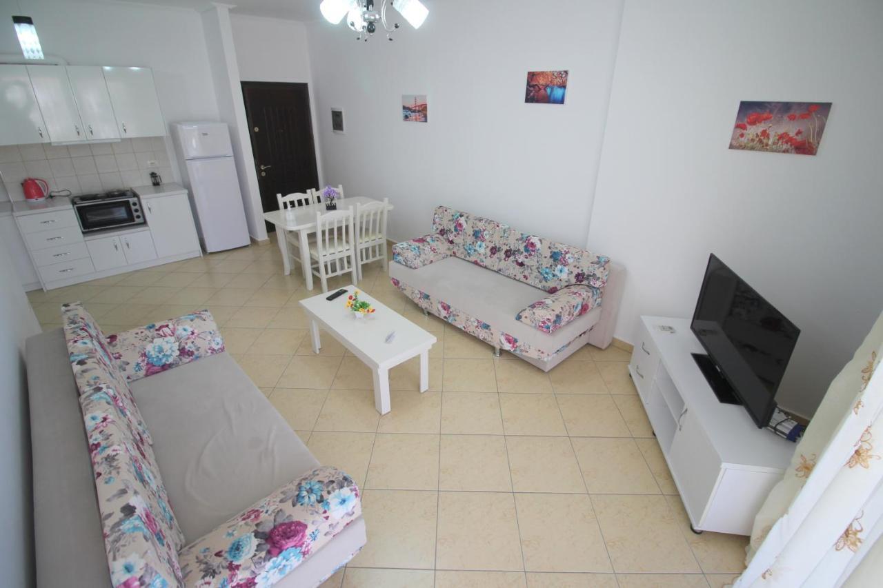 Eleana Apartments Sarande Exterior photo