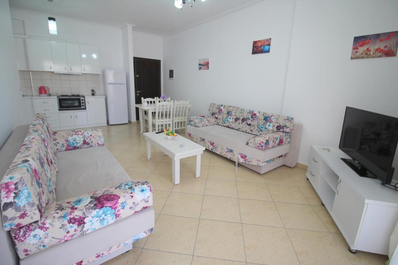 Eleana Apartments Sarande Exterior photo
