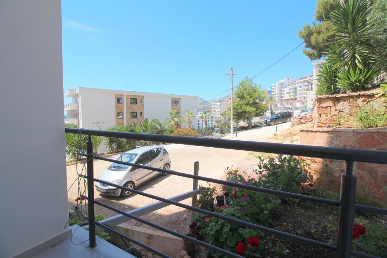 Eleana Apartments Sarande Exterior photo