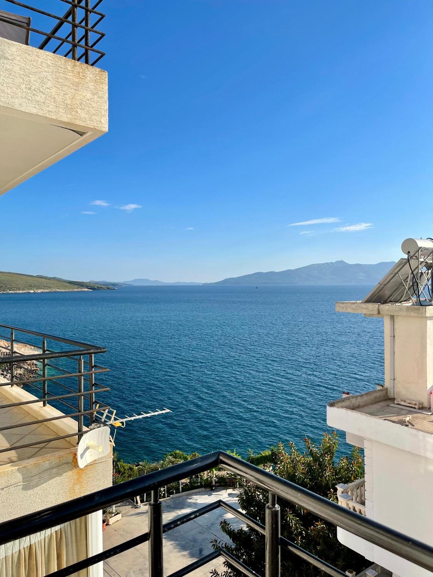 Eleana Apartments Sarande Exterior photo