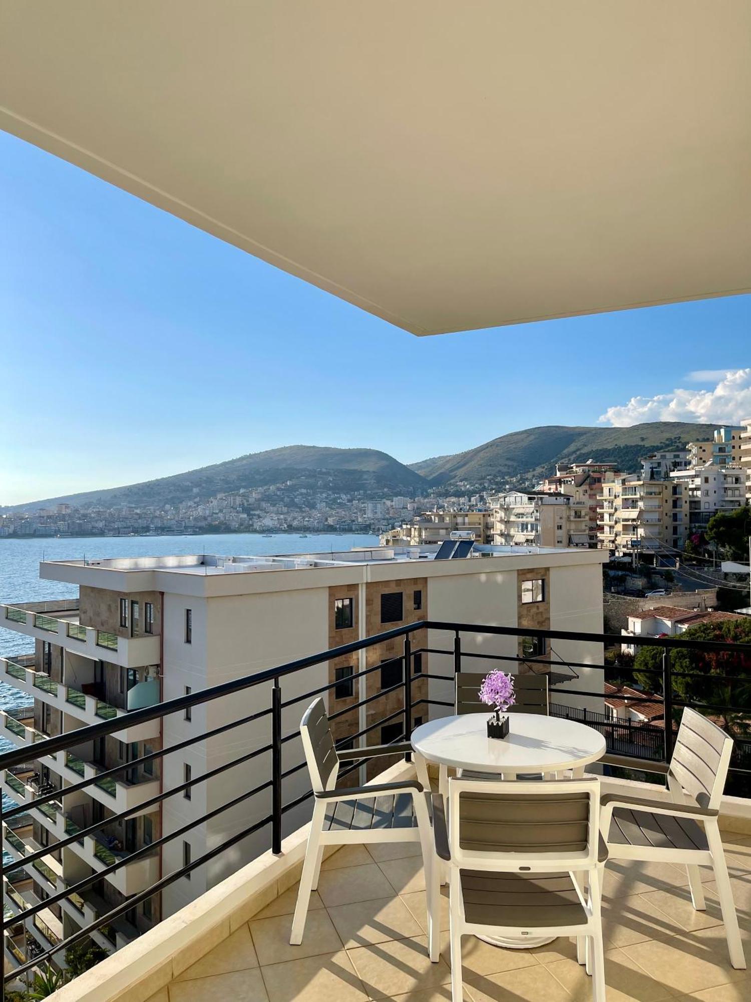 Eleana Apartments Sarande Exterior photo